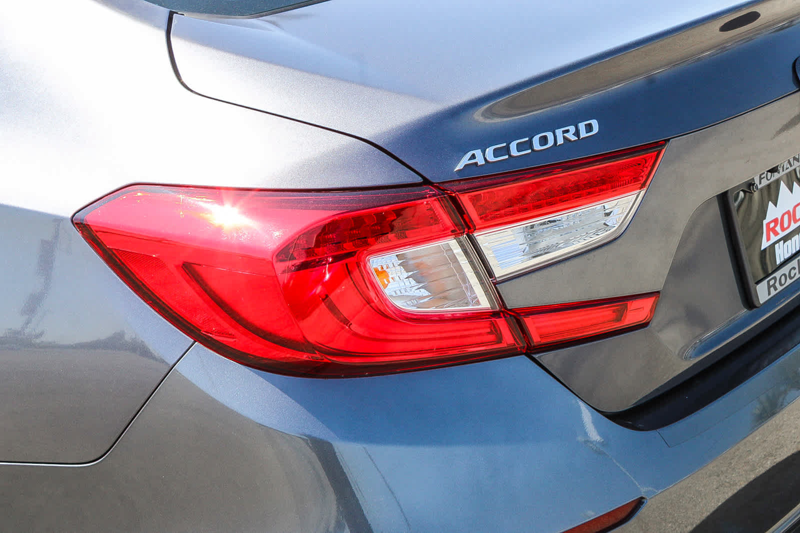 Certified 2018 Honda Accord EX-L image 9
