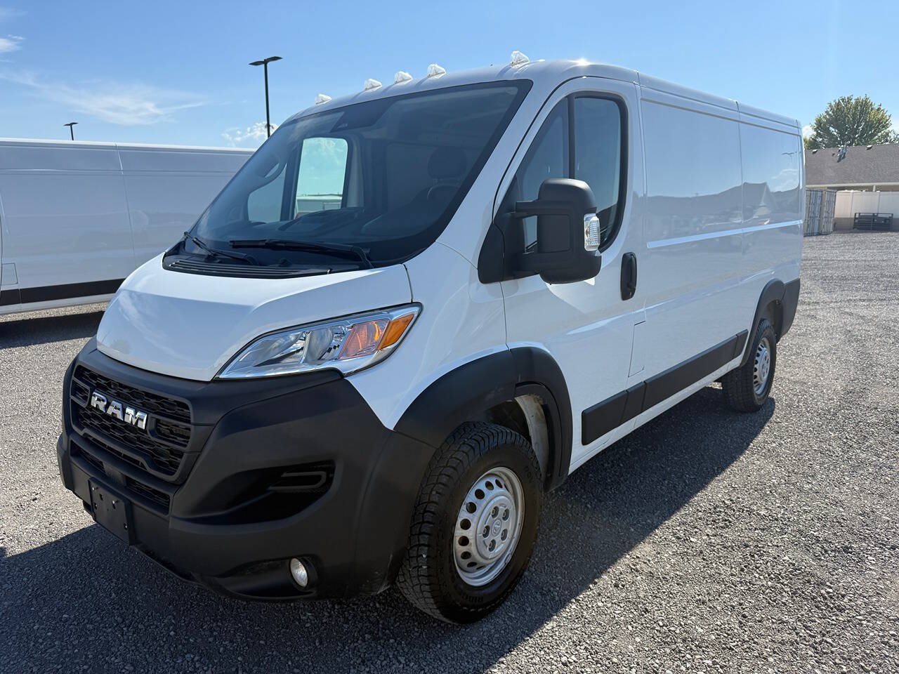Used 2025 RAM ProMaster 2500 w/ Convenience Group FWD image 7