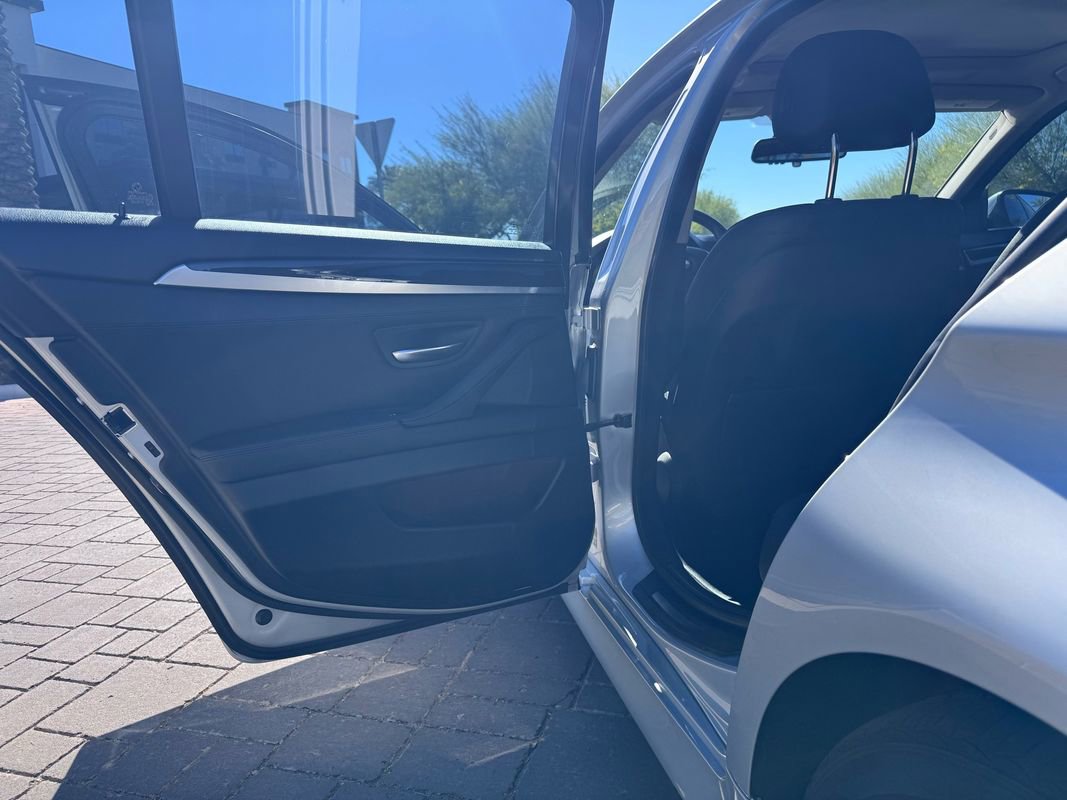 Used 2015 BMW 528i image 9