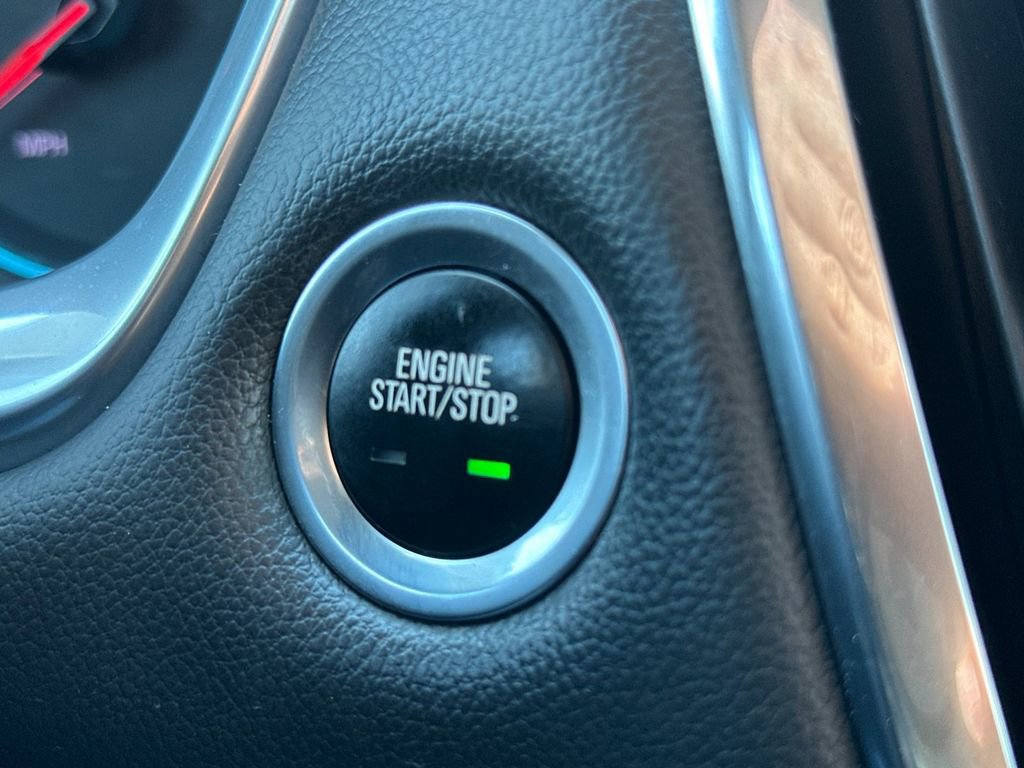 Used 2021 Chevrolet Traverse Premier w/ Redline Edition FWD image 23