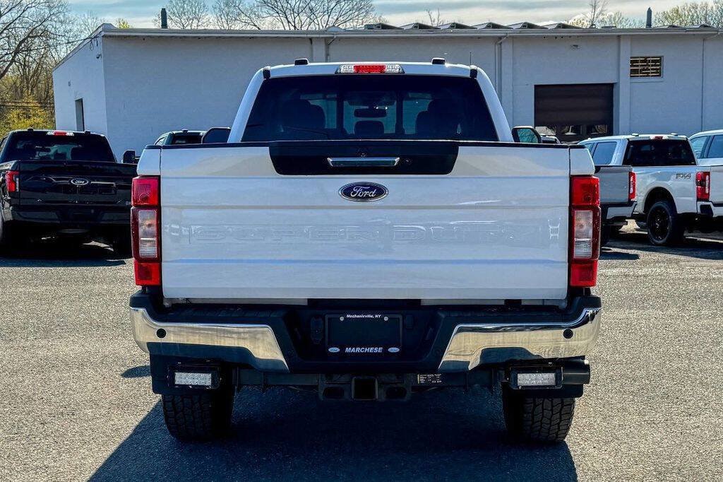 Used 2021 Ford F350 Lariat w/ Chrome Package AWD/4WD image 4