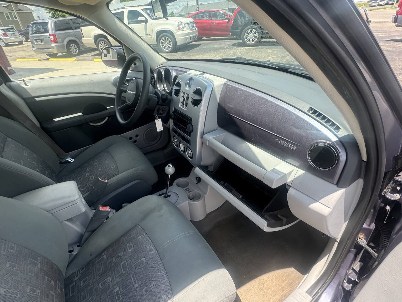 Used 2007 Chrysler PT Cruiser FWD image 40