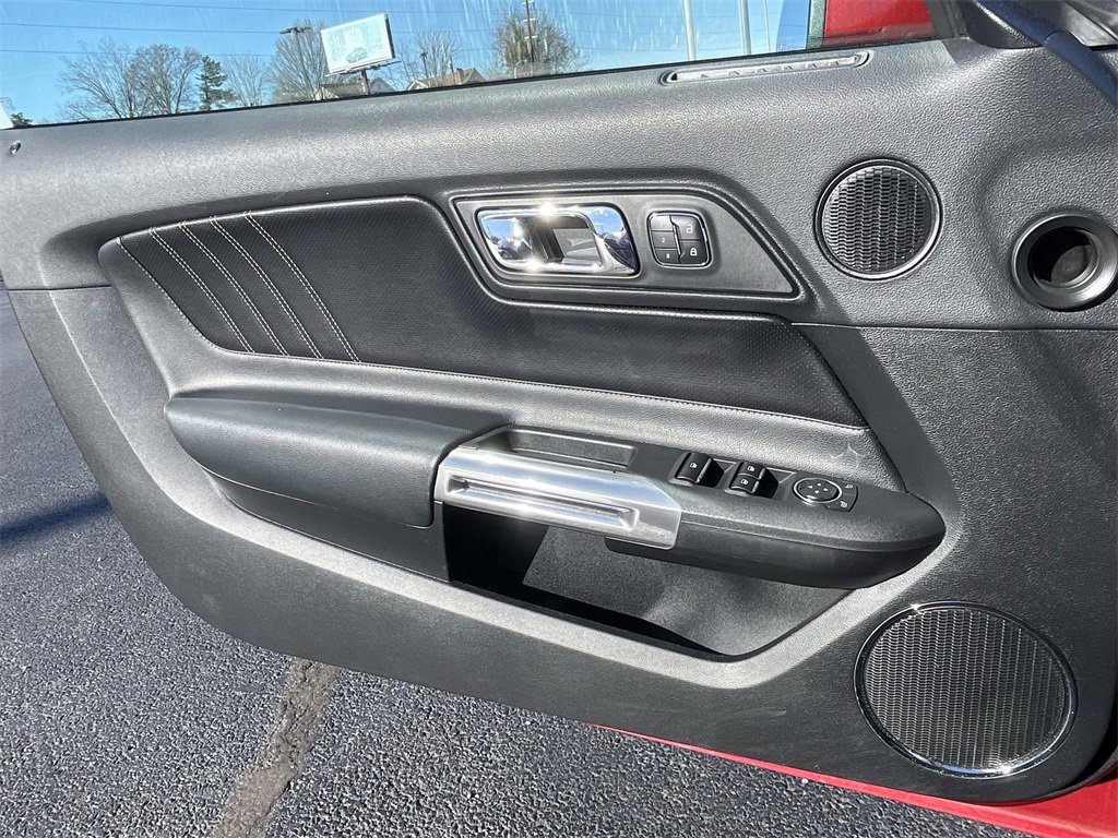 Used 2017 Ford Mustang GT Premium w/ Equipment Group 401A image 19