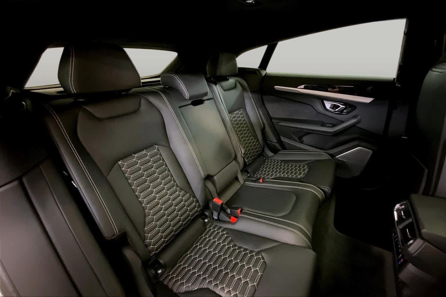 Used 2020 Lamborghini Urus AWD/4WD image 19