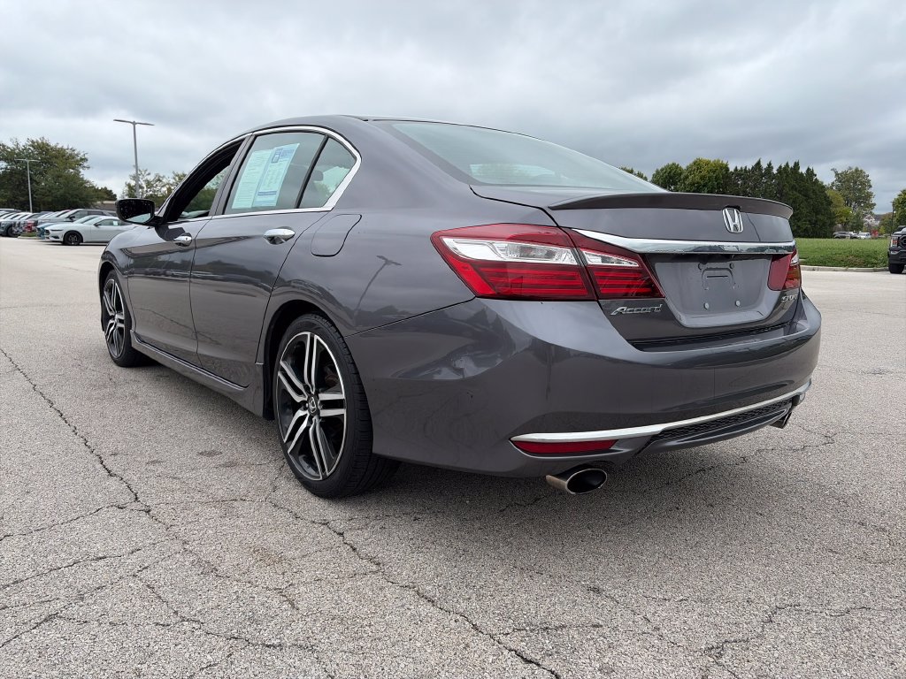 Used 2017 Honda Accord Sport image 5