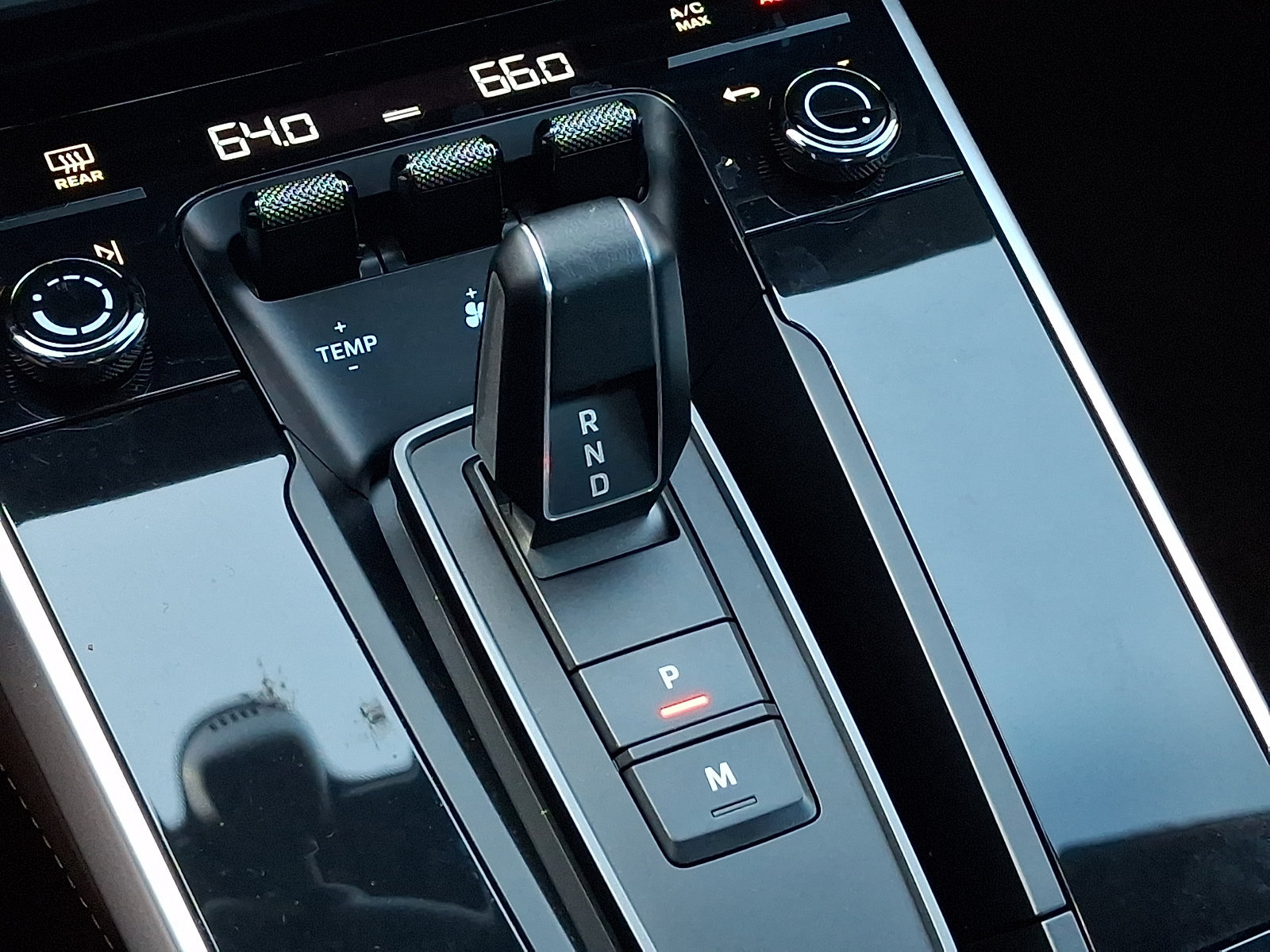 Certified 2025 Porsche 911 Turbo S AWD/4WD image 18