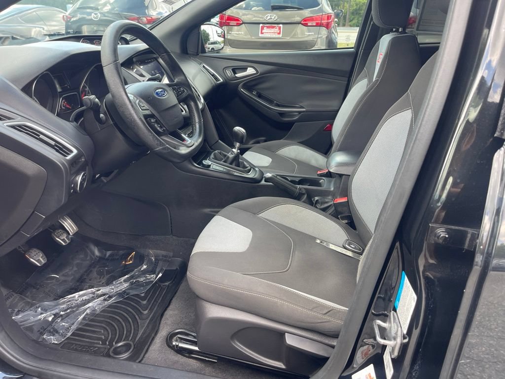 Used 2015 Ford Focus ST FWD image 15