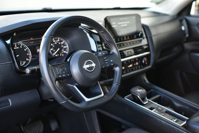 Used 2023 Nissan Pathfinder SL w/ SL Premium Package image 23