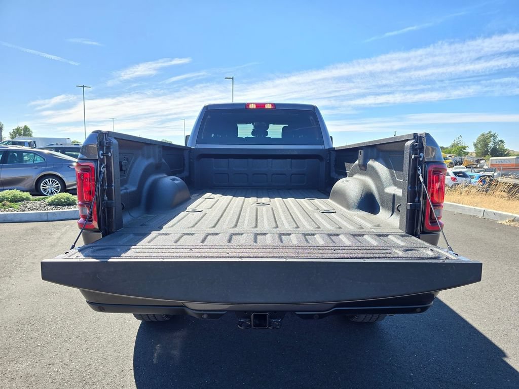 New 2026 RAM 3500 Big Horn AWD/4WD image 29