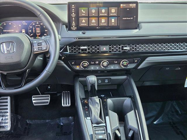 Used 2025 Honda Accord Sport image 14