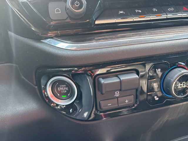 Used 2025 Chevrolet Silverado 1500 LTZ w/ LTZ Premium Package image 44