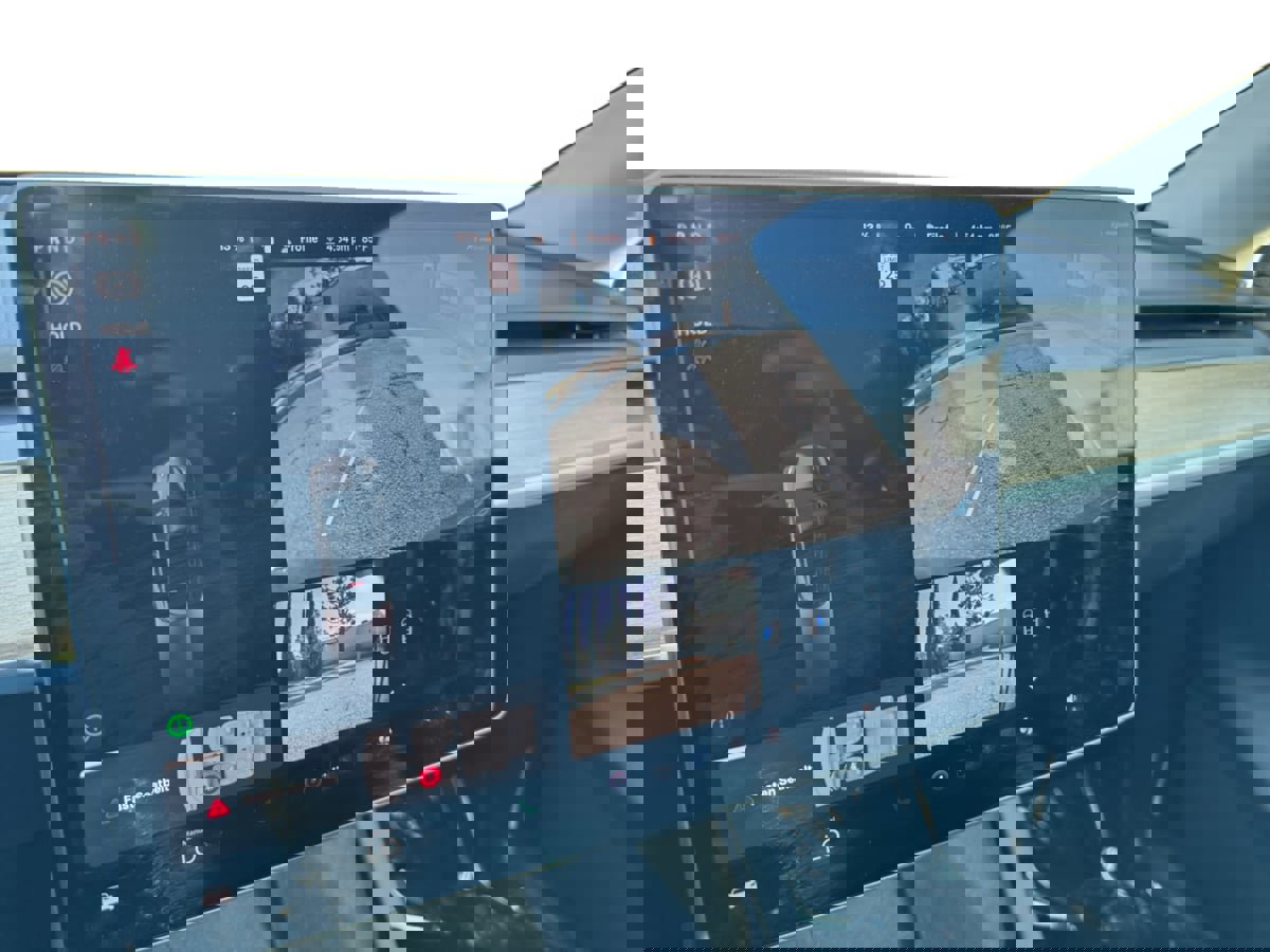 Used 2021 Tesla Model Y Long Range image 13