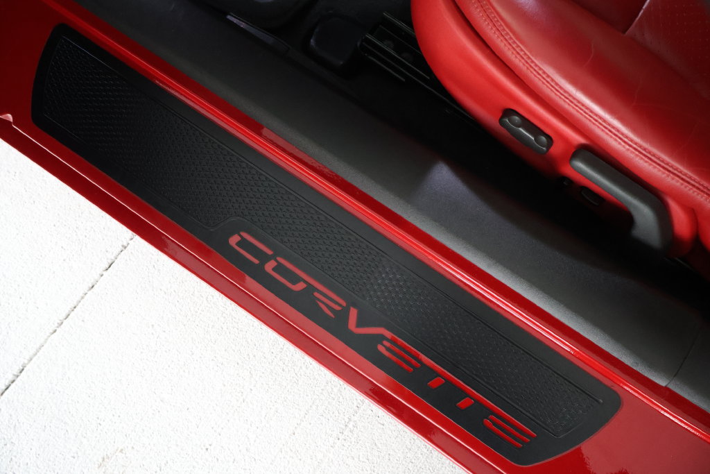Used 2005 Chevrolet Corvette Coupe w/ Preferred Equipment Group RWD image 22
