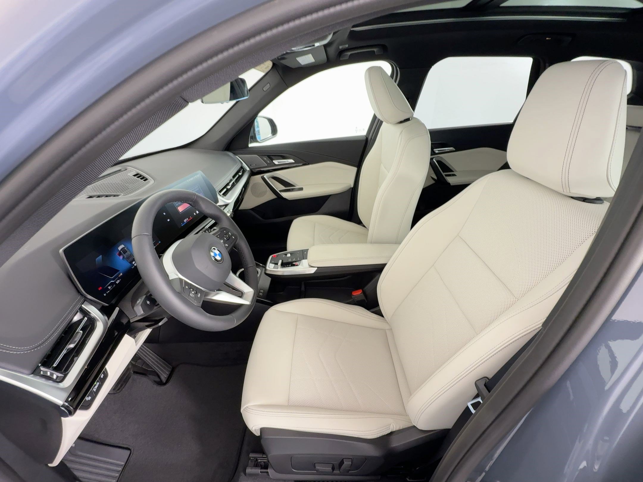 New 2026 BMW X1 xDrive28i w/ Convenience Package image 5