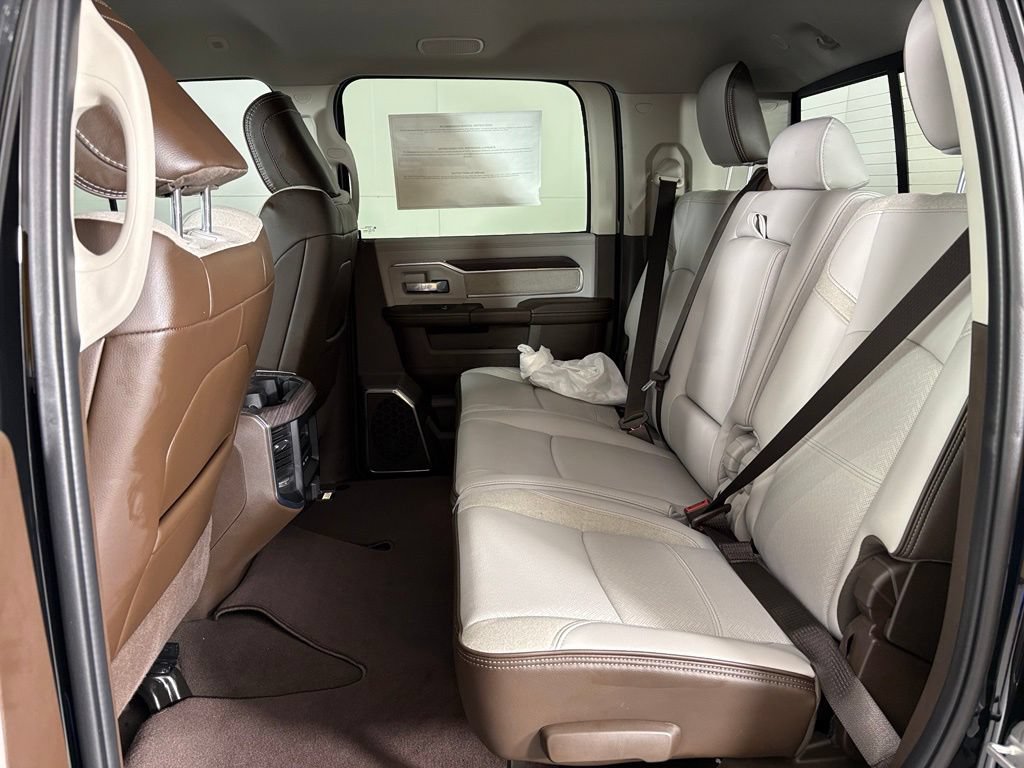 New 2026 RAM 2500 Laramie AWD/4WD image 35