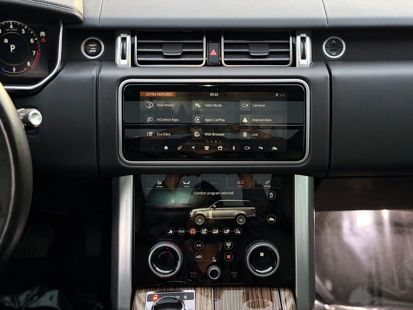 Used 2018 Land Rover Range Rover Supercharged AWD/4WD image 30