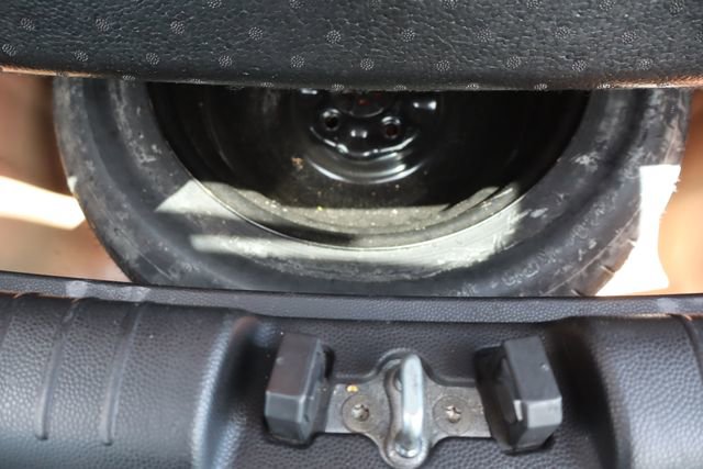 Used 2017 Kia Soul + FWD image 22