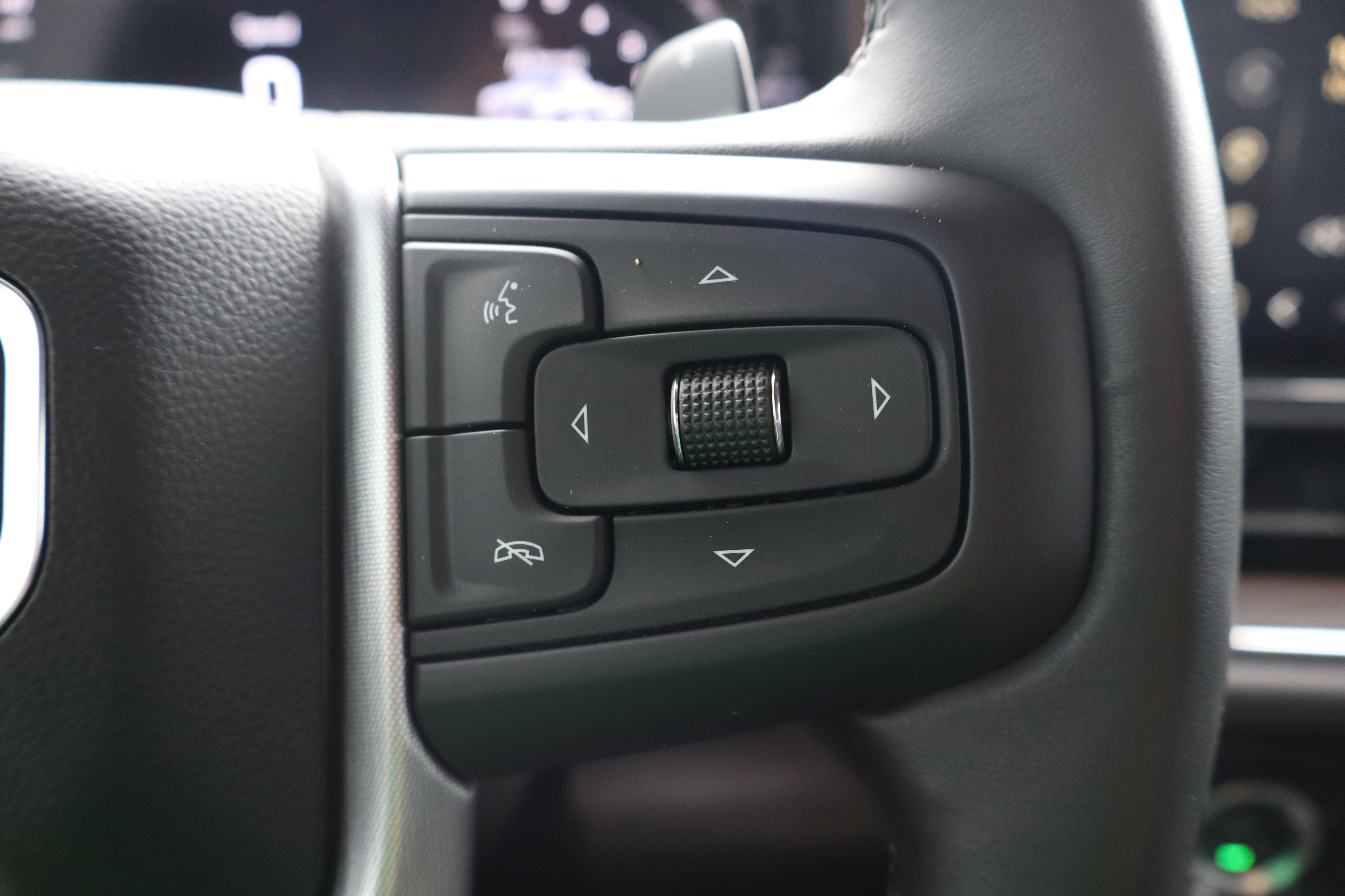 Used 2024 GMC Sierra 1500 SLT w/ SLT Convenience Package image 16