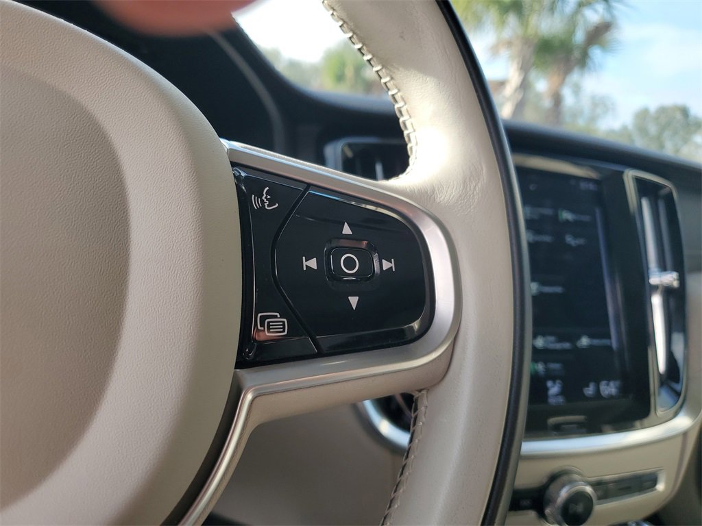 Used 2020 Volvo S60 T6 Inscription image 37