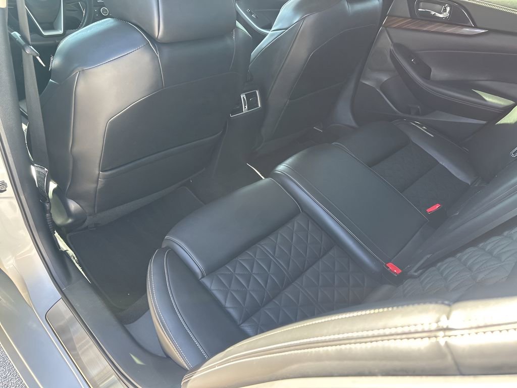 Used 2017 Nissan Maxima Platinum w/ Medallion Package image 20