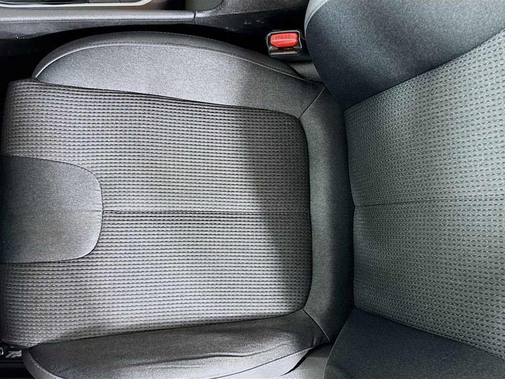 Used 2019 Hyundai Santa Fe SE image 19