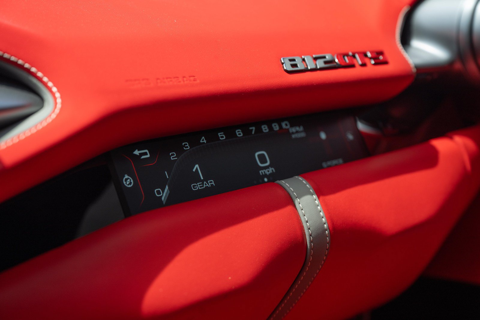 Used 2022 Ferrari 812 GTS RWD image 46