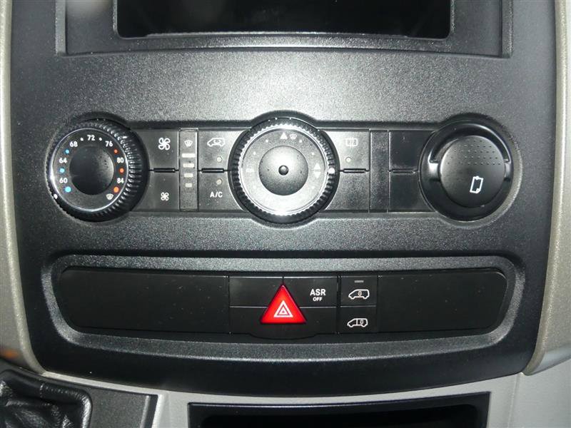 Used 2012 Mercedes-Benz Sprinter 2500 image 29