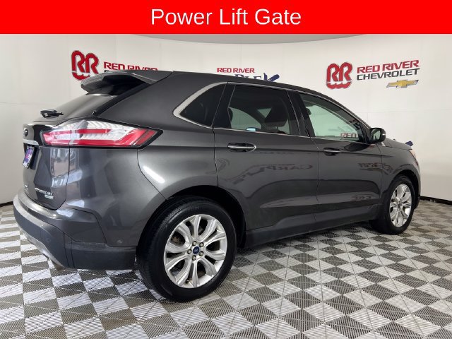 Used 2020 Ford Edge Titanium w/ Equipment Group 301A FWD image 9