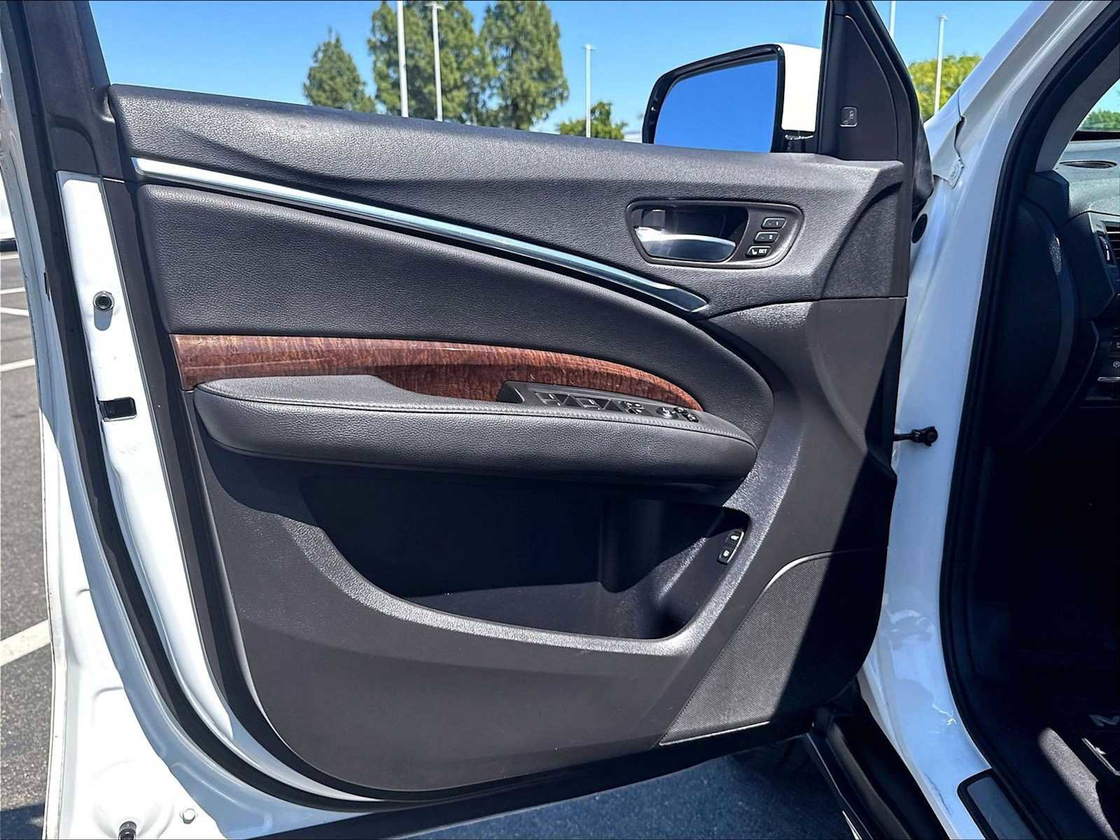 Used 2017 Acura MDX FWD w/ Technology Package image 25