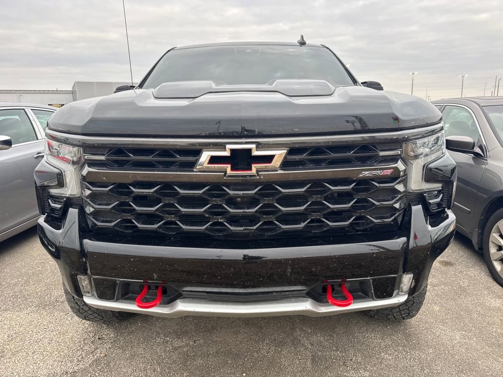 Used 2023 Chevrolet Silverado 1500 ZR2 w/ Technology Package image 2