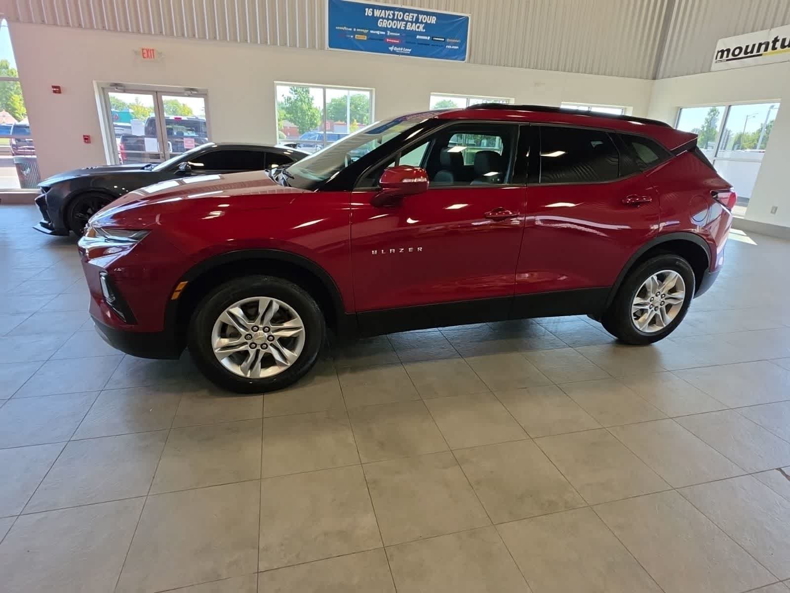 Used 2019 Chevrolet Blazer LT FWD image 14