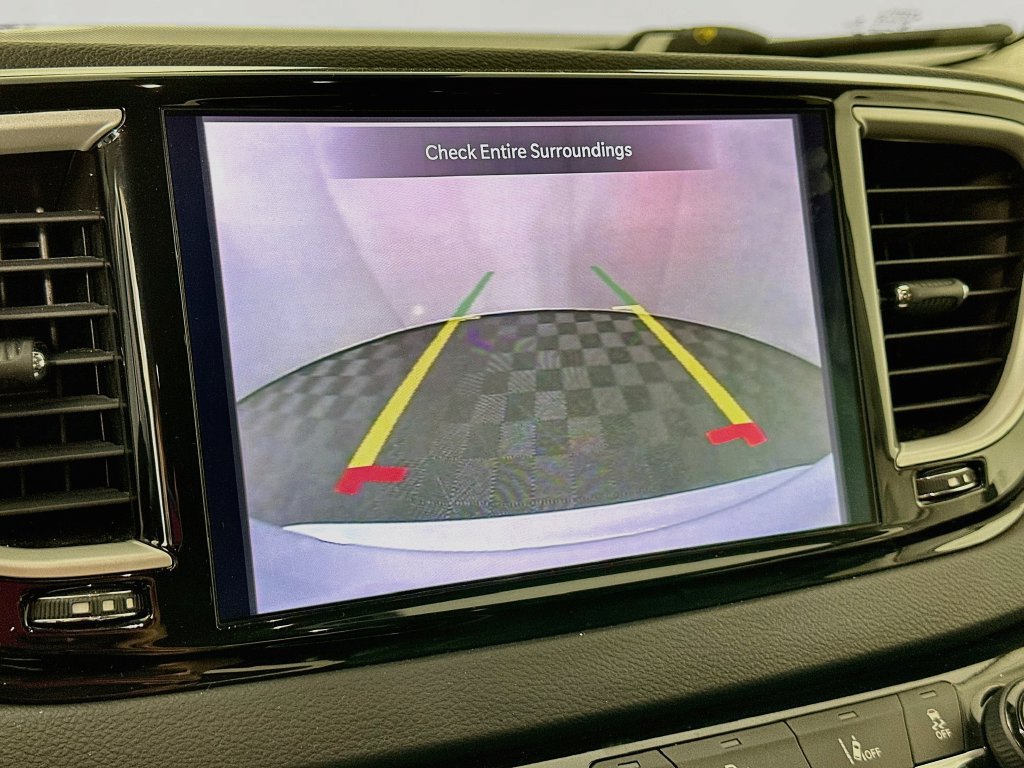 Certified 2023 Chrysler Pacifica Touring-L FWD image 21