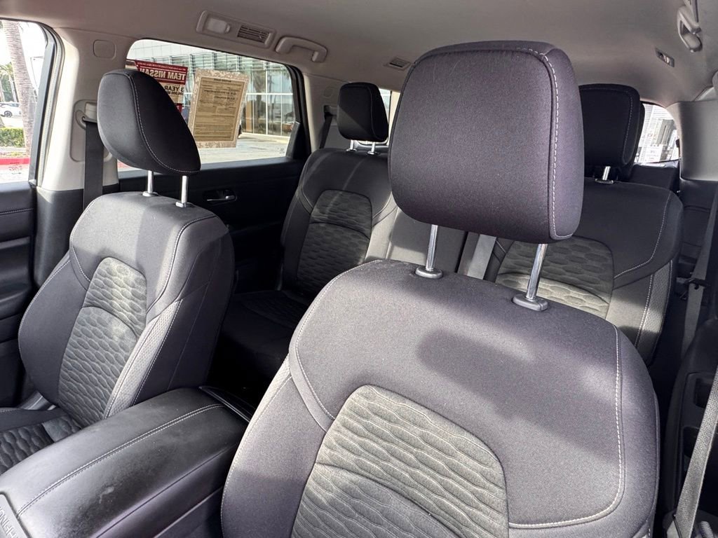 Certified 2022 Nissan Pathfinder SV w/ SV Black Package image 13