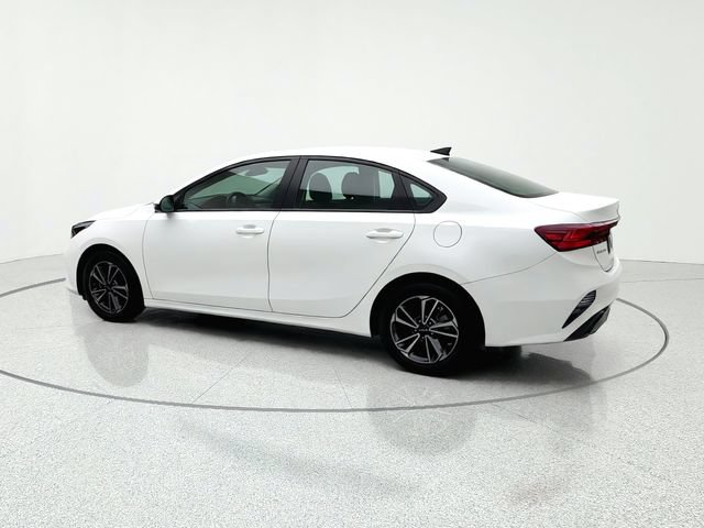 Certified 2023 Kia Forte LXS w/ LXS Technology Package FWD image 3
