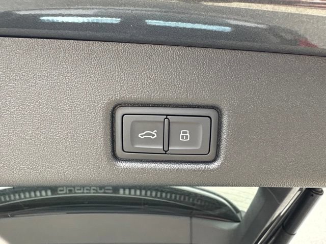 New 2026 Audi SQ5 Premium Plus AWD/4WD image 33