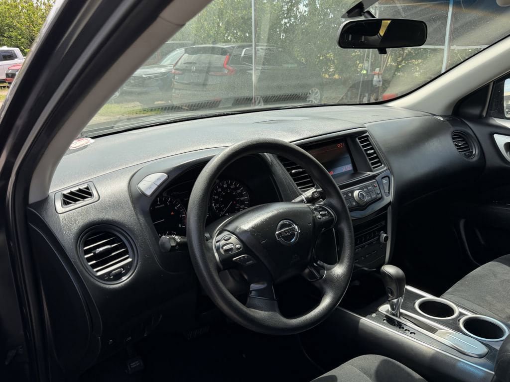 Used 2014 Nissan Pathfinder S FWD image 18