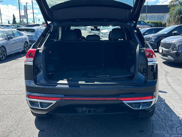 Used 2022 Volkswagen Atlas Cross Sport SEL R-Line AWD/4WD image 8