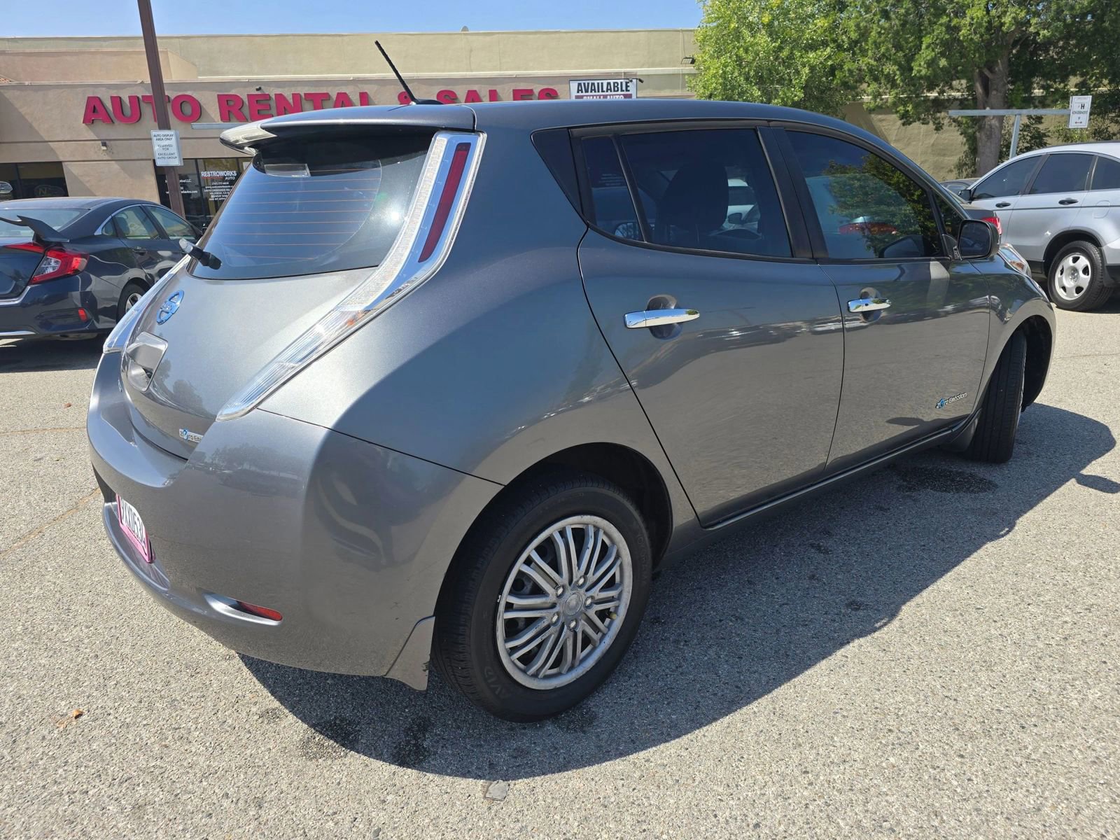 Used 2016 Nissan Leaf S w/ Charger Package FWD image 5