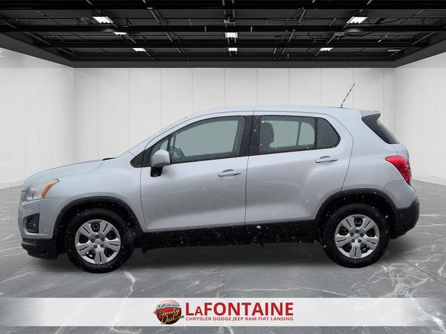 Used 2015 Chevrolet Trax LS image 2