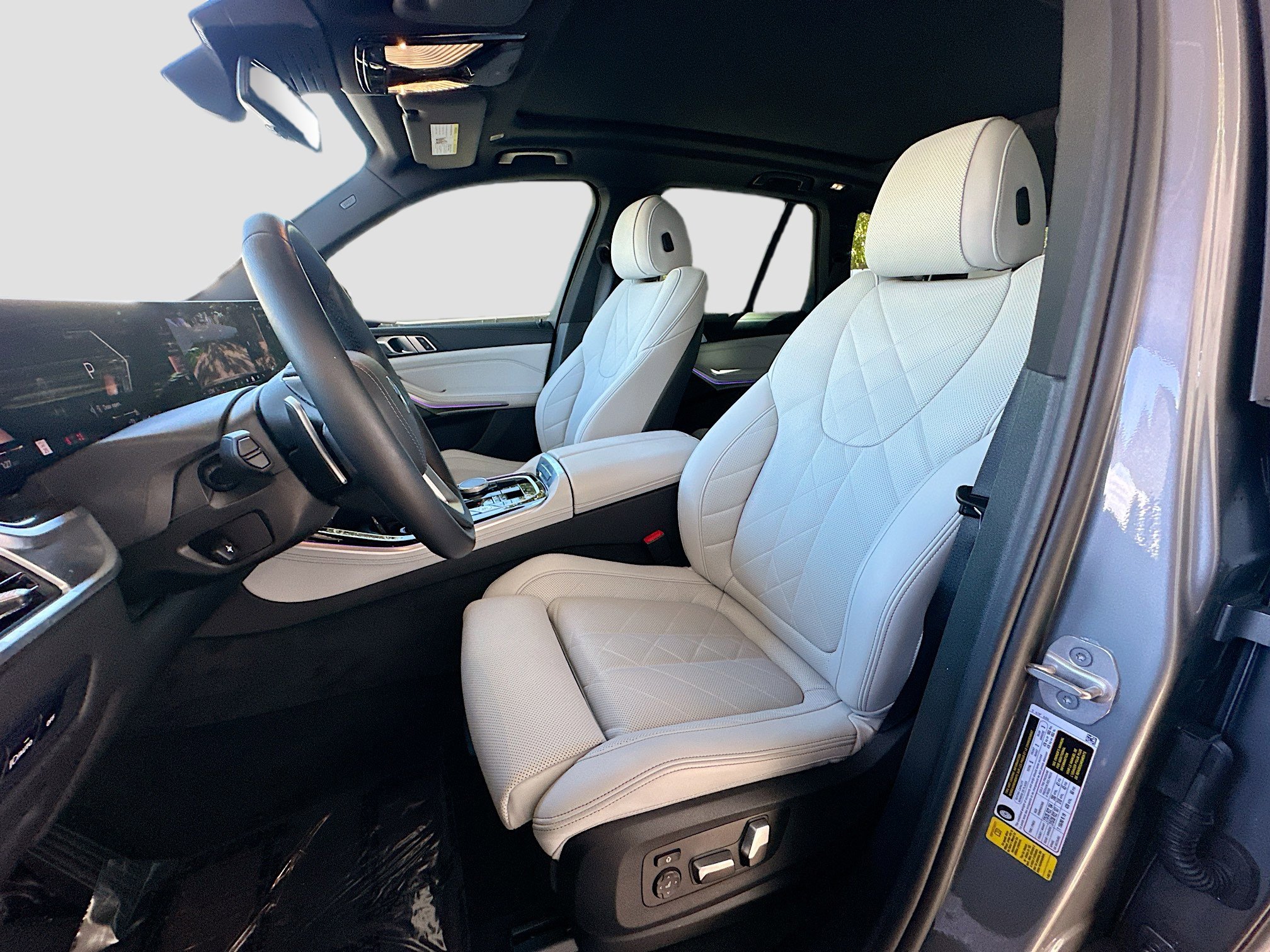 Certified 2024 BMW X5 sDrive40i w/ Premium Package image 22