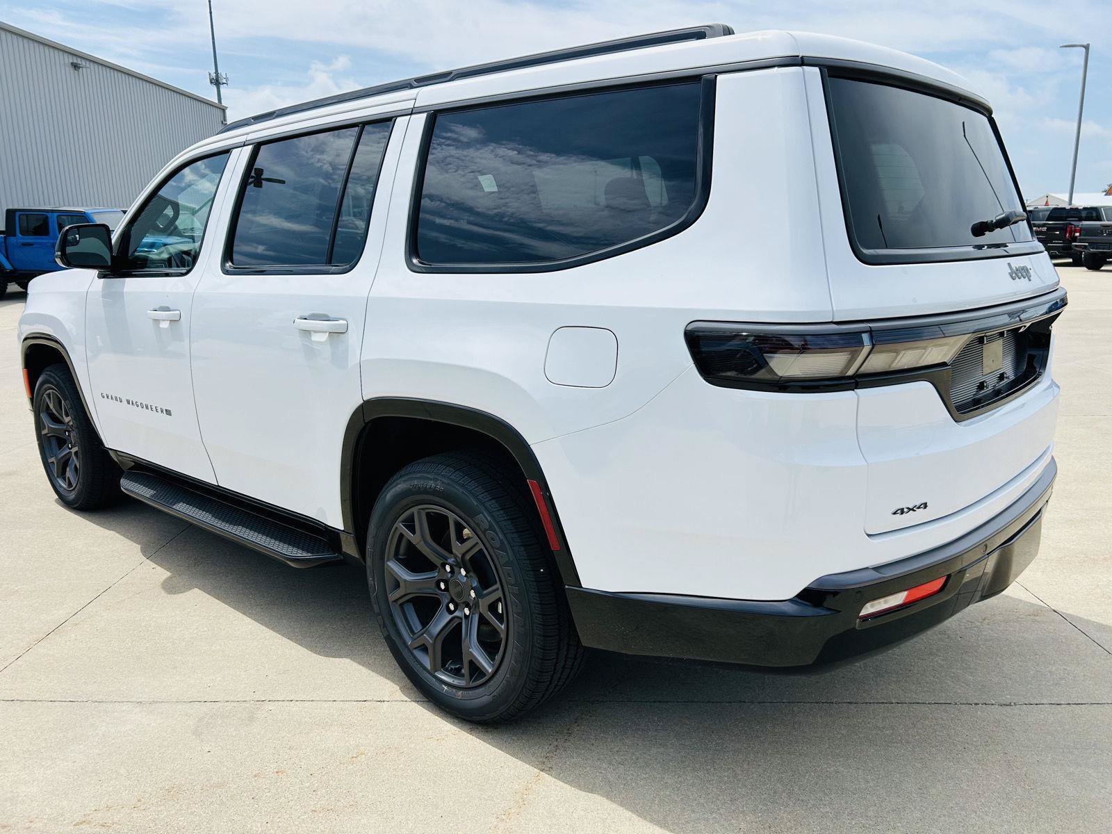 New 2026 Jeep Grand Wagoneer Limited AWD/4WD image 42