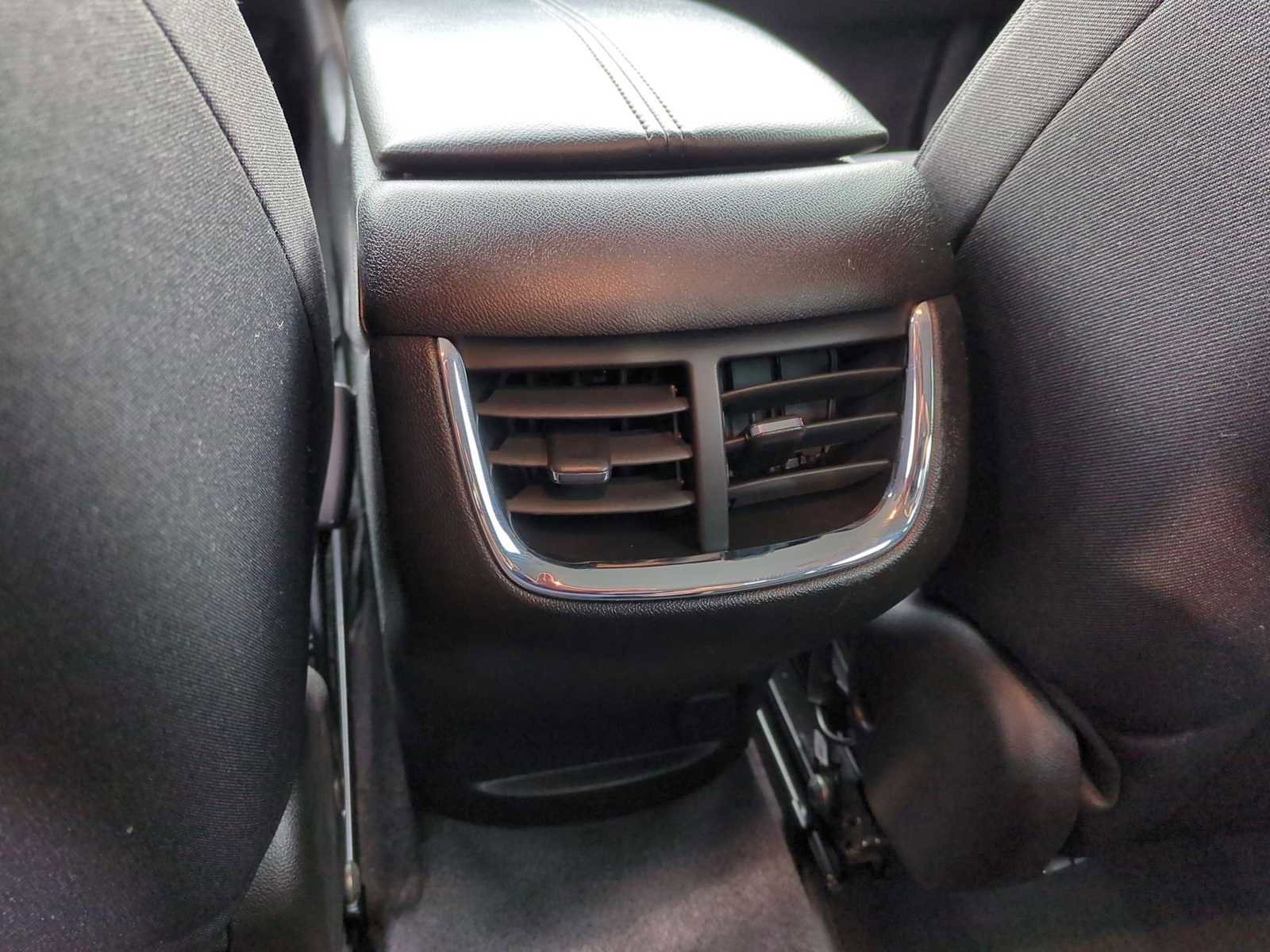 Used 2022 Chevrolet Malibu LT w/ Sport Edition image 21