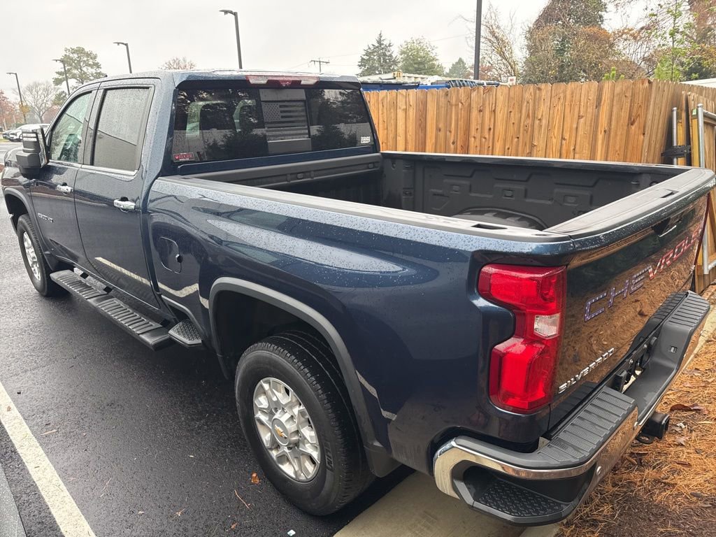 Used 2022 Chevrolet Silverado 2500 LTZ w/ LTZ Convenience Package image 5