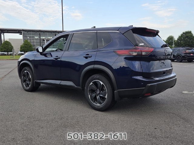 Used 2024 Nissan Rogue SV FWD image 3