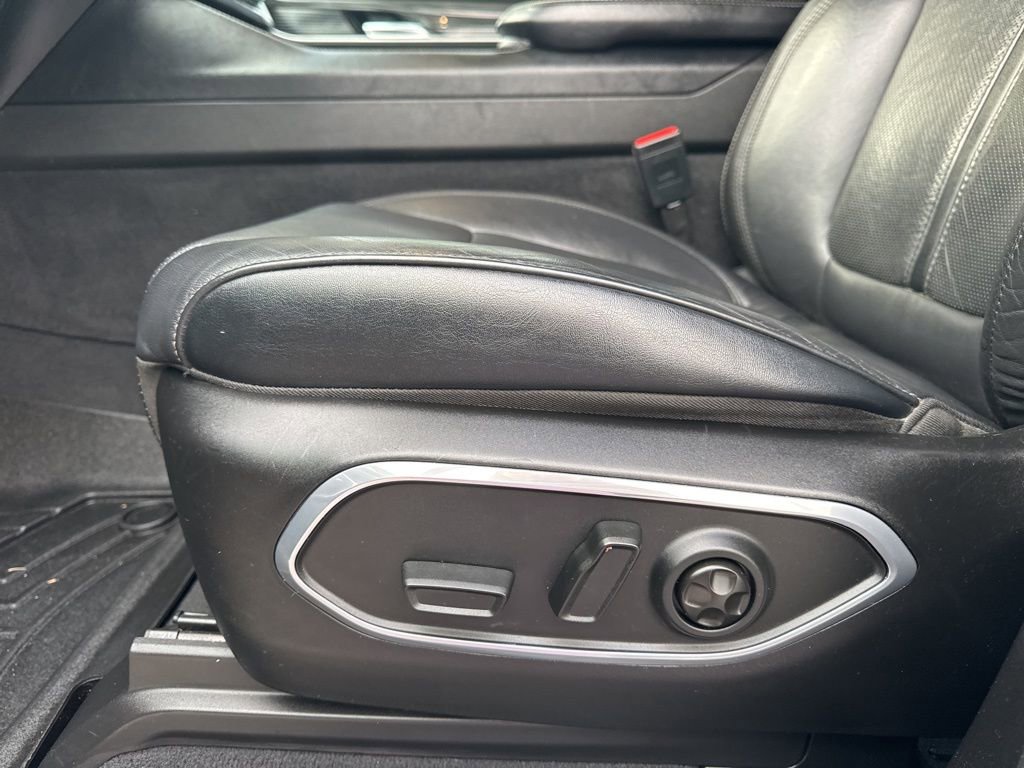 Used 2022 Jeep Wagoneer Series III w/ Flexible Seating Group image 19