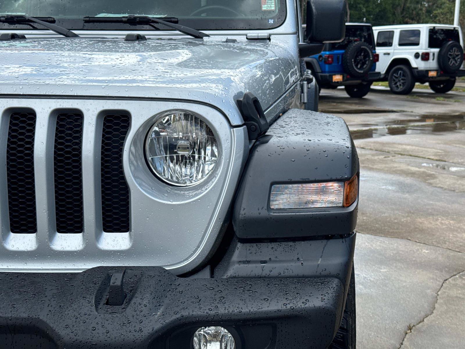 Certified 2023 Jeep Wrangler Unlimited Sport AWD/4WD image 9