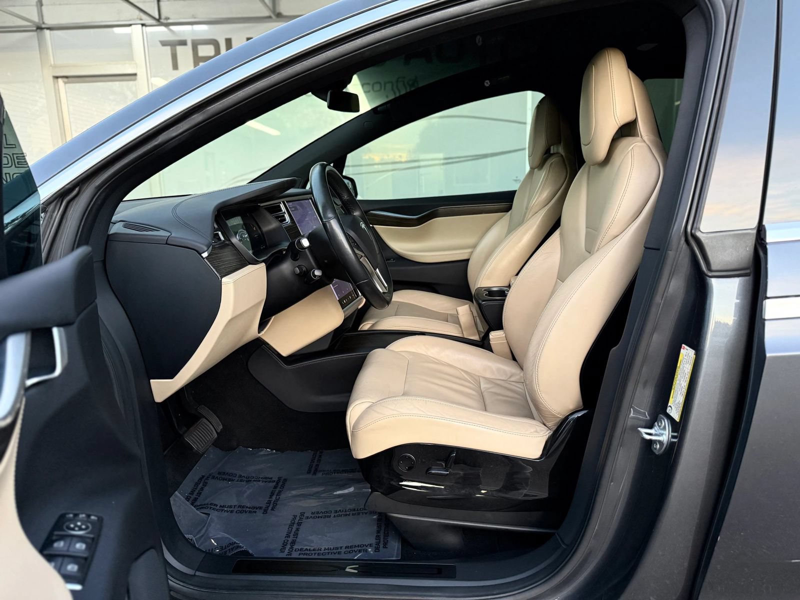 Used 2016 Tesla Model X 75D AWD/4WD image 8