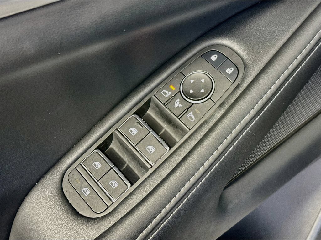 Used 2026 INFINITI QX60 Pure w/ Cargo Package FWD image 18