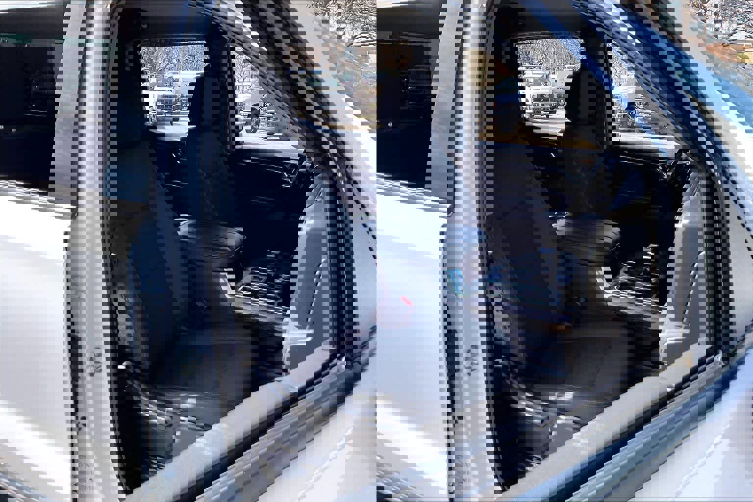 Used 2024 GMC Sierra 1500 Elevation w/ X31 Off-Road Package image 9