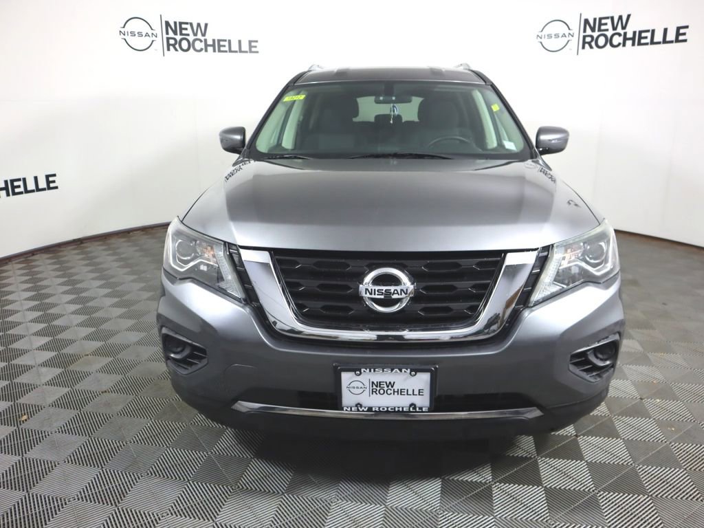 Used 2019 Nissan Pathfinder S image 2